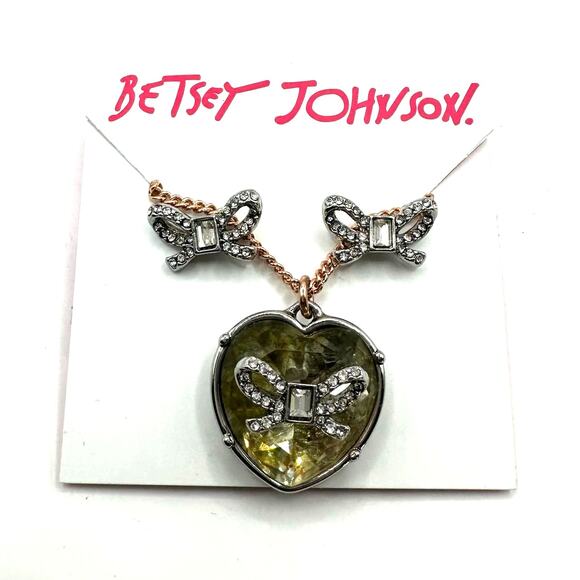 Betsey Johnson IRIDESCENT CRYSTAL HEART BOW Earrings Necklace jewelry Set NWT - Picture 2 of 10